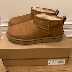 Brand new !! Ugg classic ultra mini in chestnut